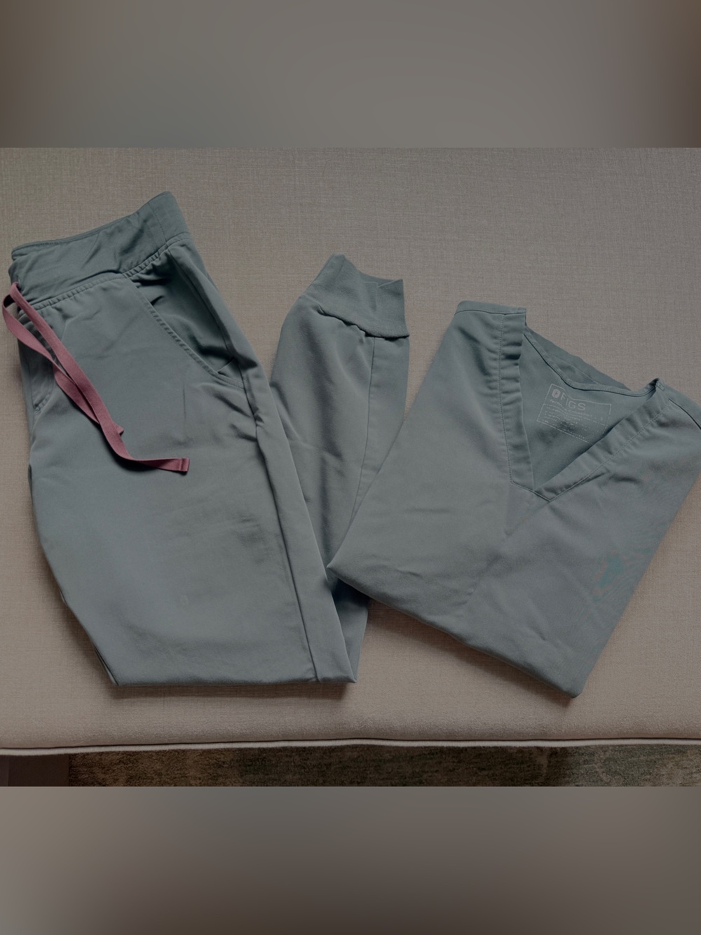FIGS Moss Jogger Scrub Set